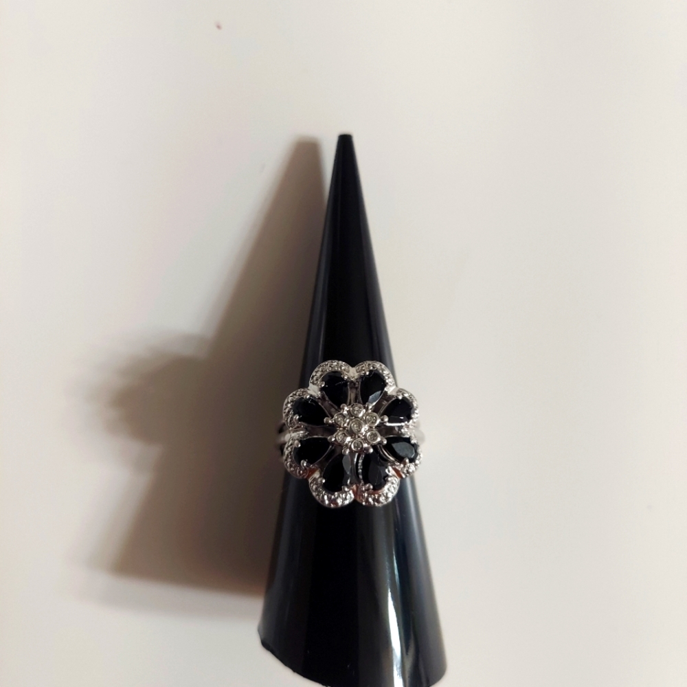 Onyx and diamond accent flower sterling silver 925